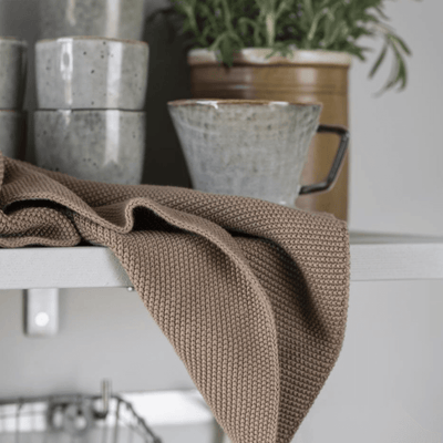 Håndklæde strikket - Farve: Honning & sand
